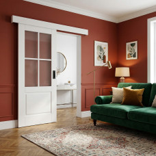 Posuvné interiérové dveře: Úspora prostoru a typy mechanismů